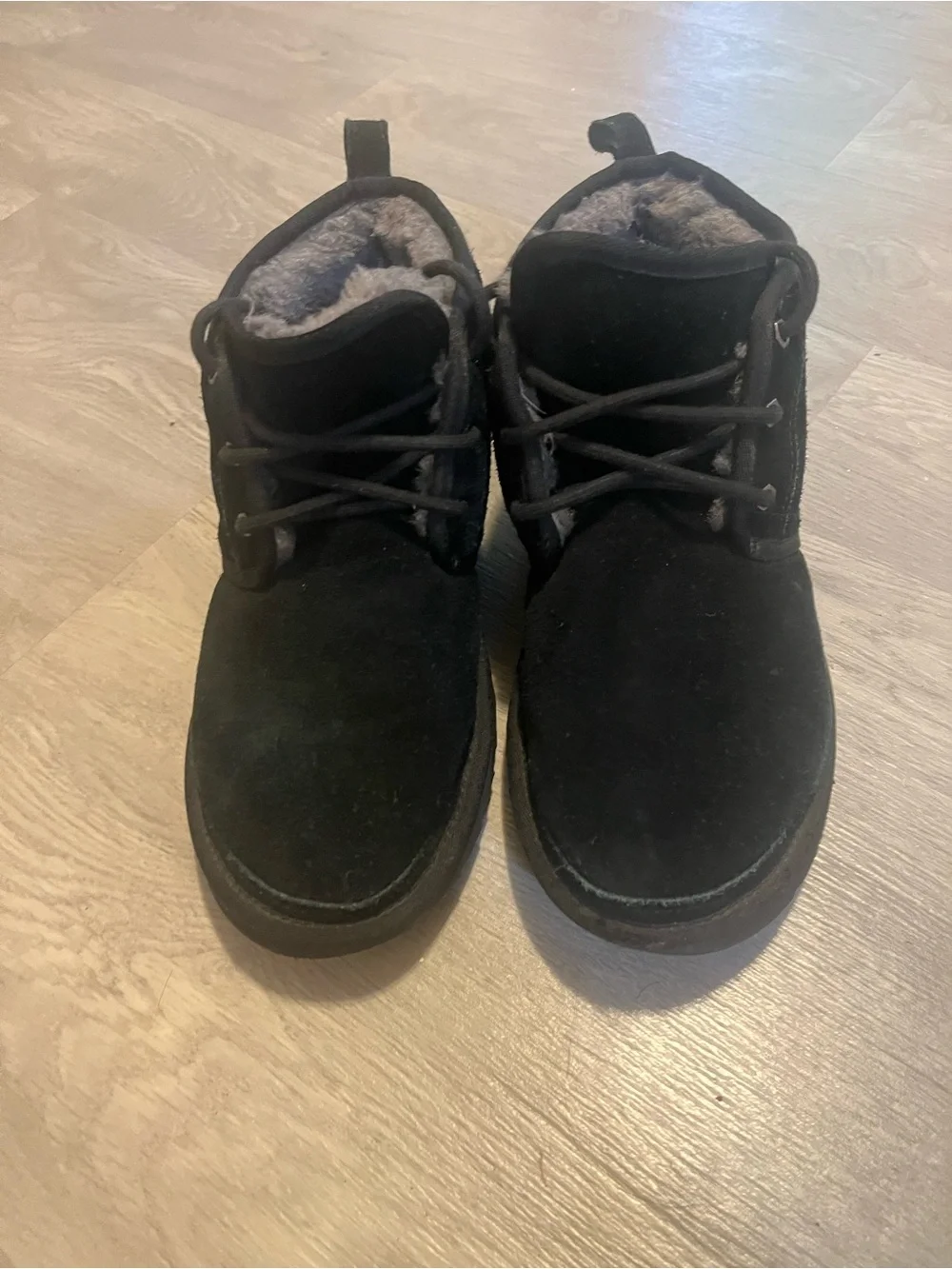 UGG Men Black Suede Lace-Up Shearling Ankle Boots‎